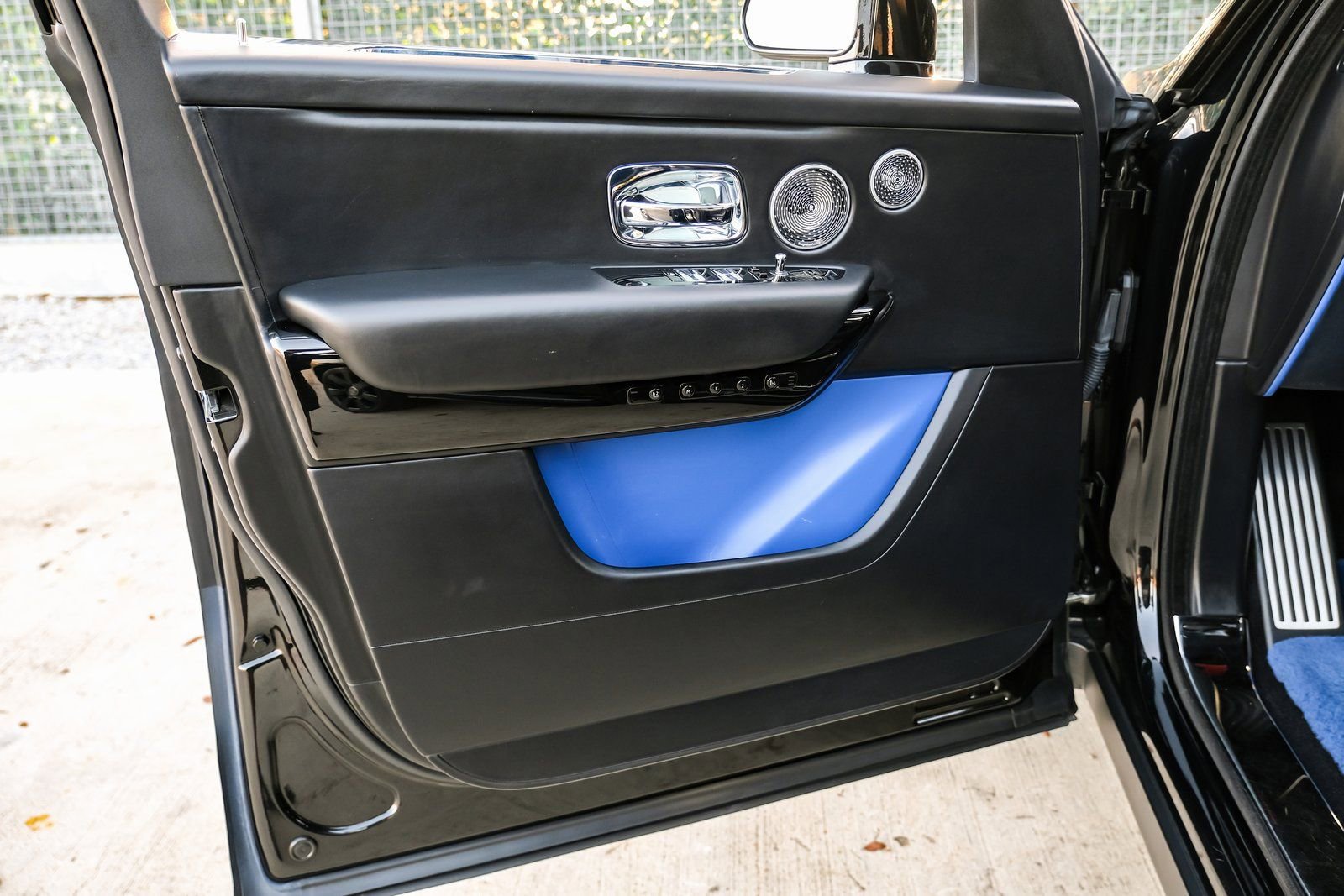 Used 2021 Rolls-Royce Cullinan image 44