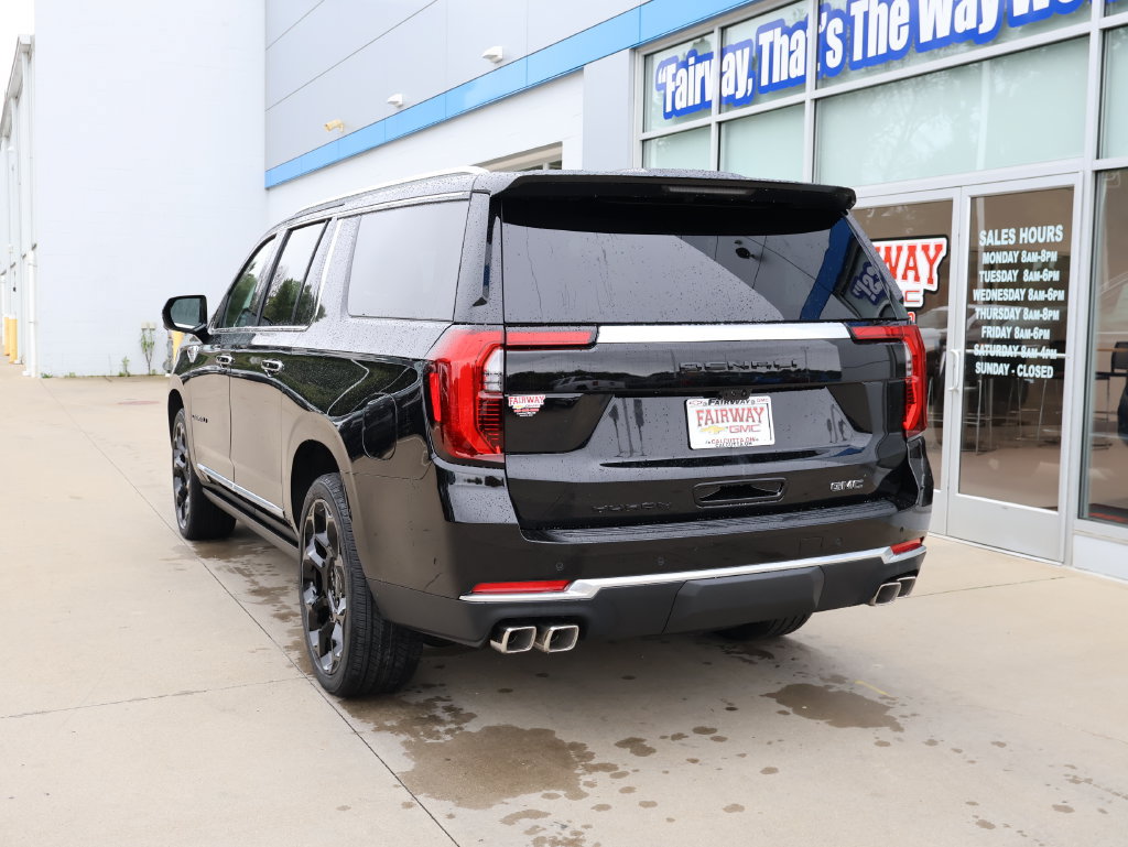 New 2026 GMC Yukon XL Denali w/ Denali Reserve Package AWD/4WD image 8