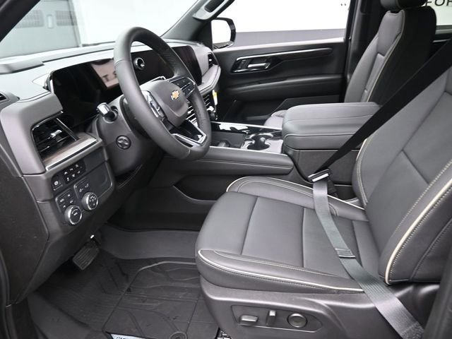 New 2025 Chevrolet Suburban Premier image 8