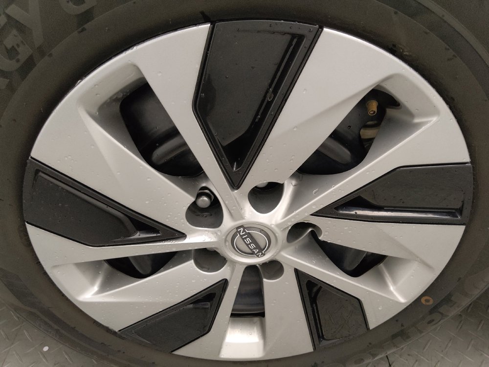 Used 2025 Nissan Altima 2.5 S FWD image 31