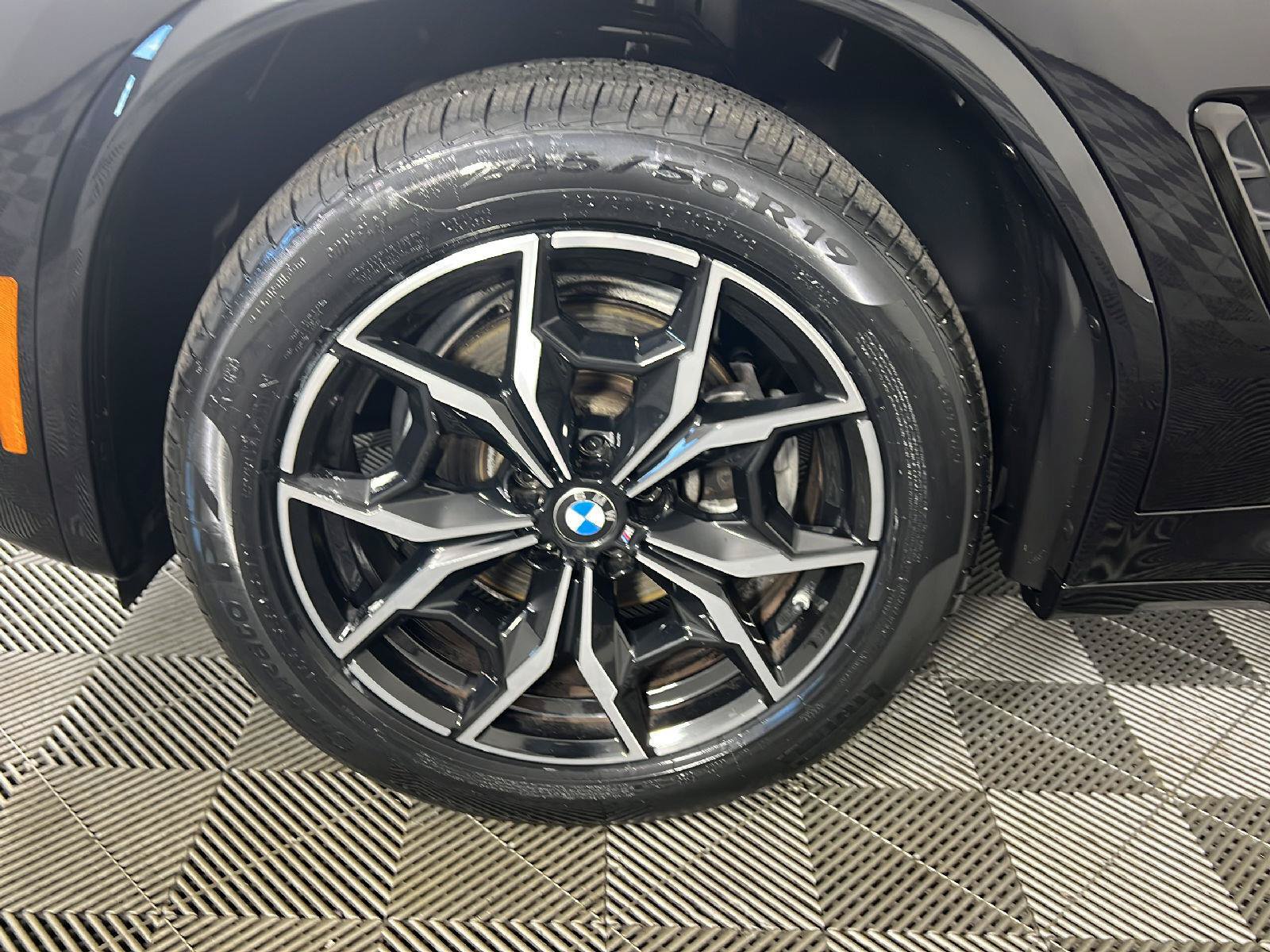 Used 2023 BMW X3 xDrive30i w/ M Sport Package AWD/4WD image 34