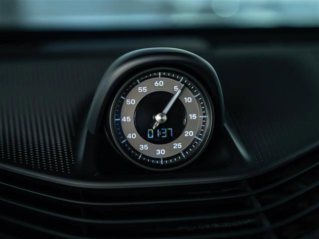 Used 2025 Porsche Taycan 4 Cross Turismo image 29