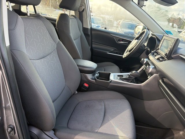 Used 2022 Toyota RAV4 XLE image 17