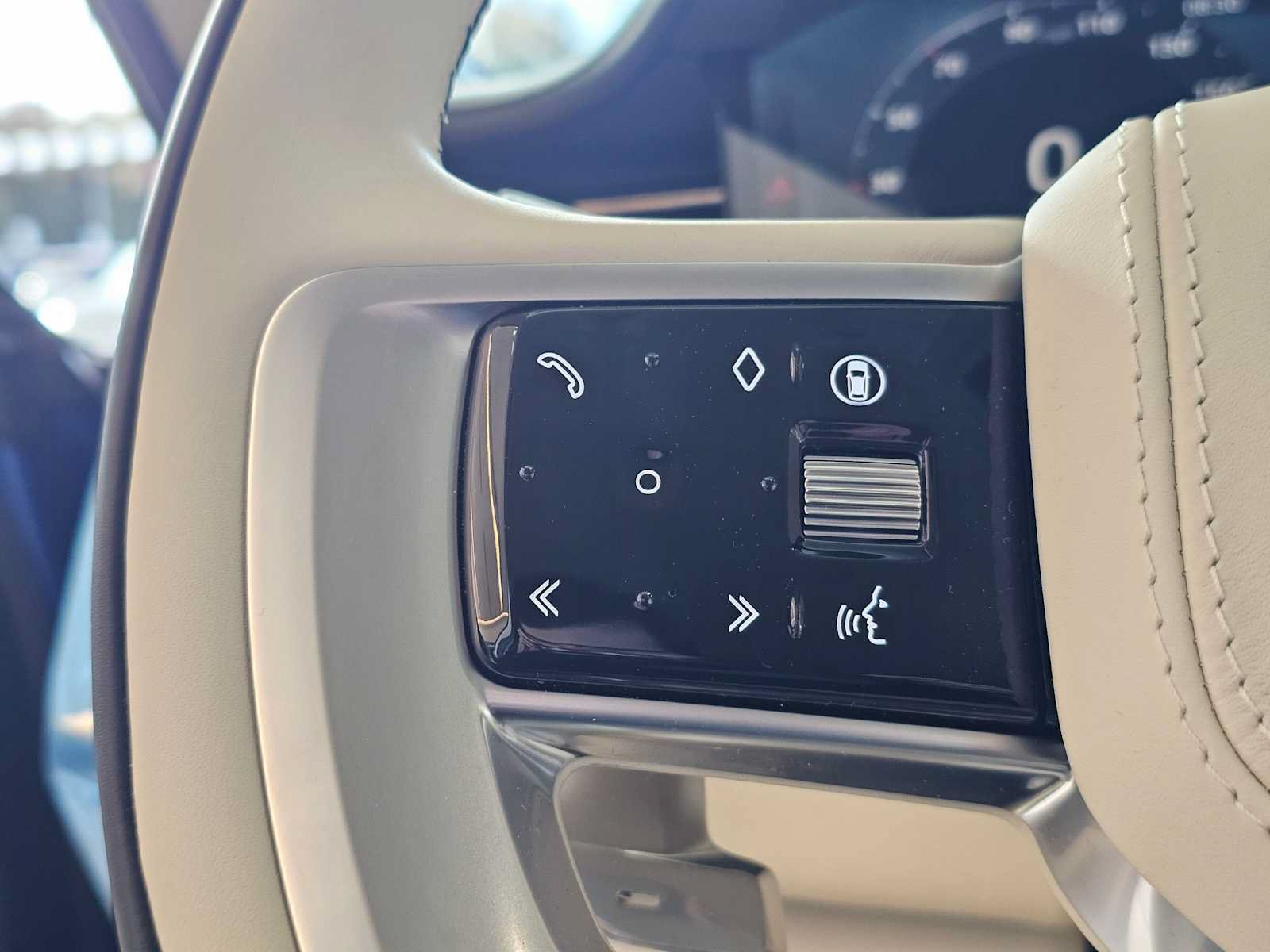 New 2026 Land Rover Range Rover SV AWD/4WD image 27