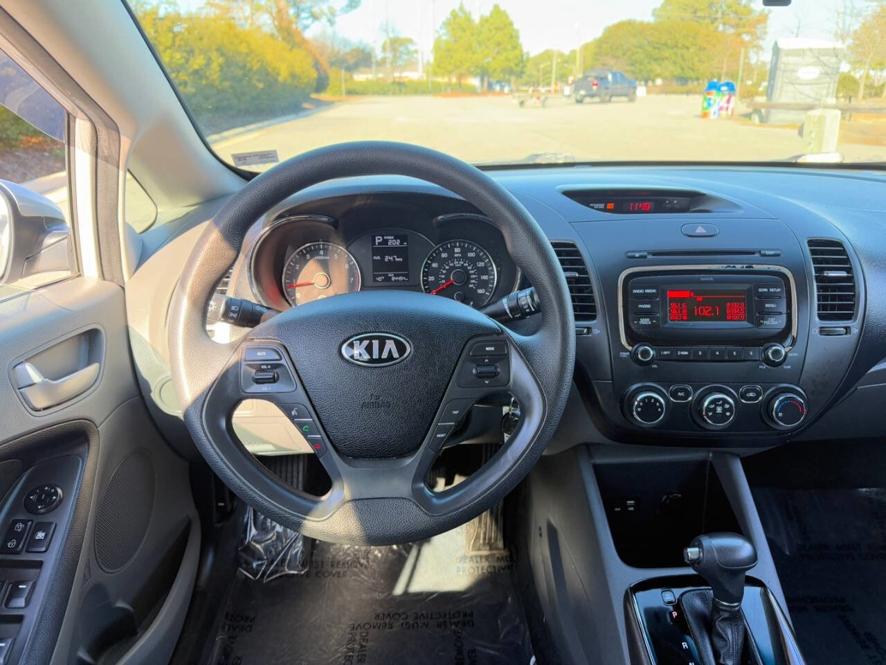 Used 2017 Kia Forte LX image 21