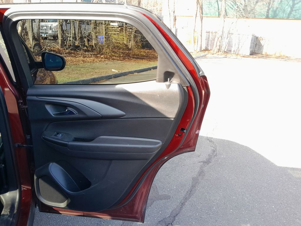 Used 2022 Chevrolet TrailBlazer LT image 34