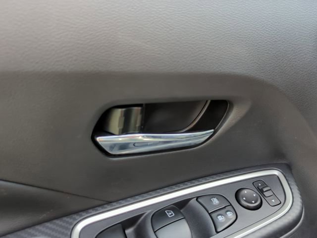 New 2025 Nissan Versa SR w/ Trunk Package image 20