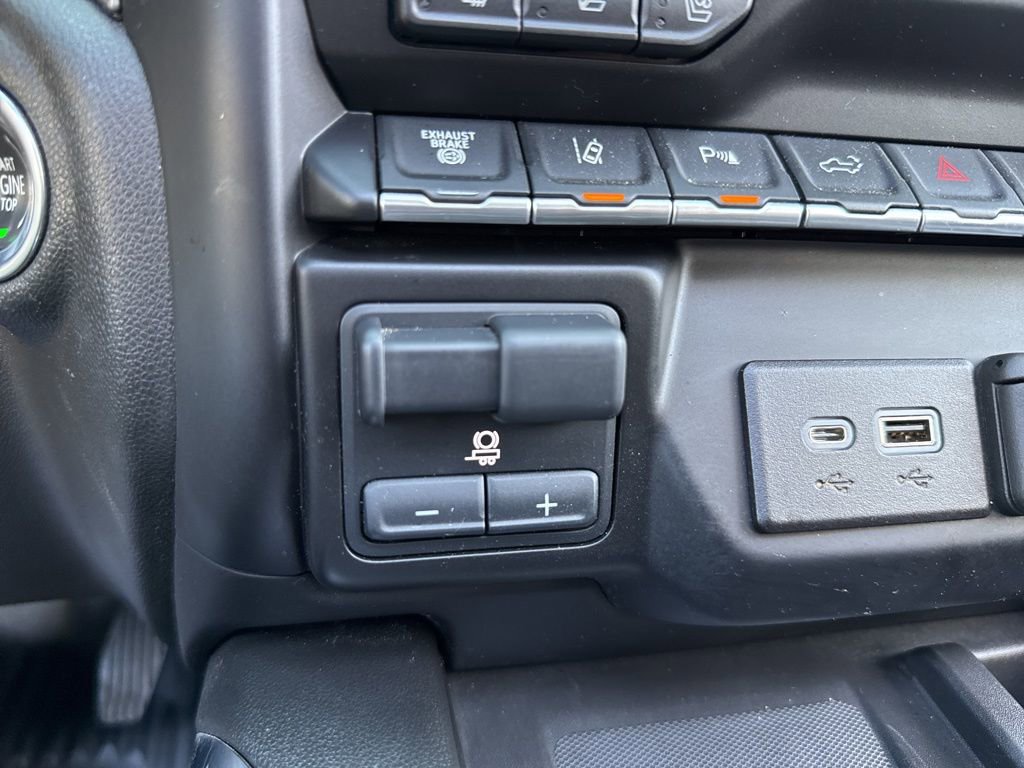 Used 2023 GMC Sierra 3500 Denali w/ Denali Black Diamond Edition image 51