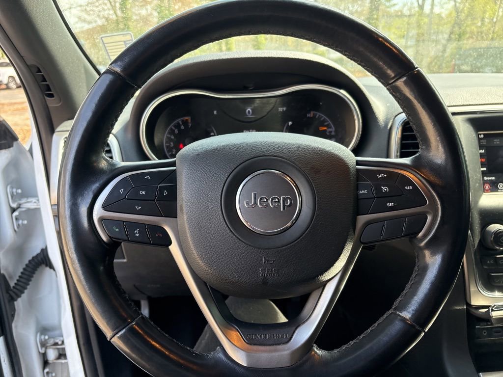 Used 2021 Jeep Grand Cherokee Laredo image 20