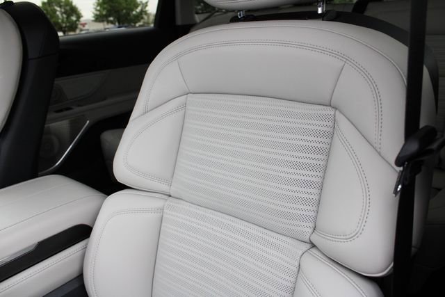 New 2026 Lincoln Nautilus Reserve AWD/4WD image 36
