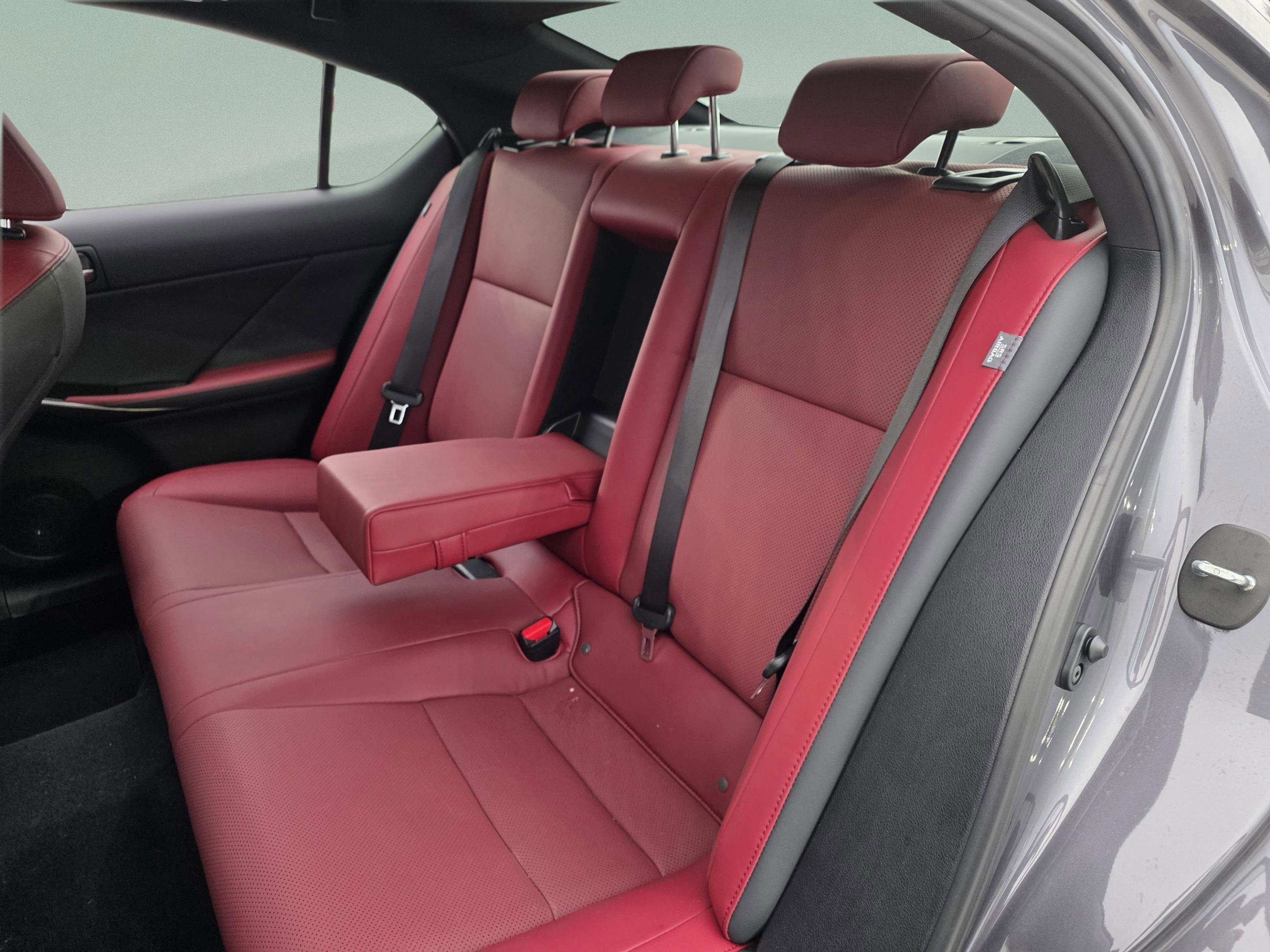 Certified 2021 Lexus IS 300 w/ Comfort Package image 21