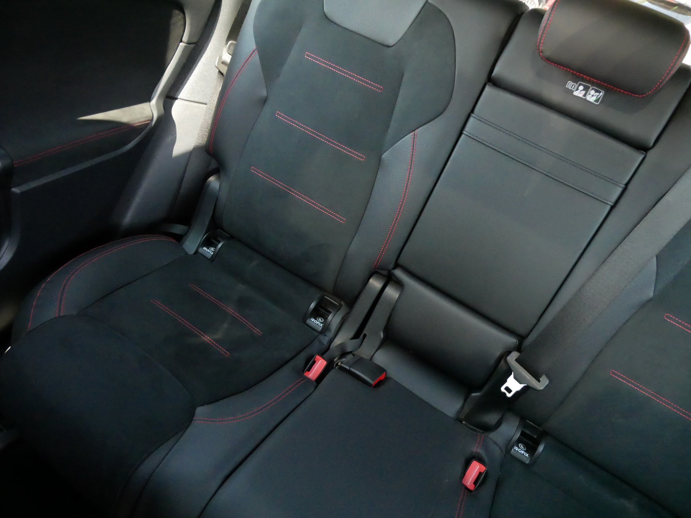 Used 2022 Mercedes-Benz GLB 250 4MATIC image 12
