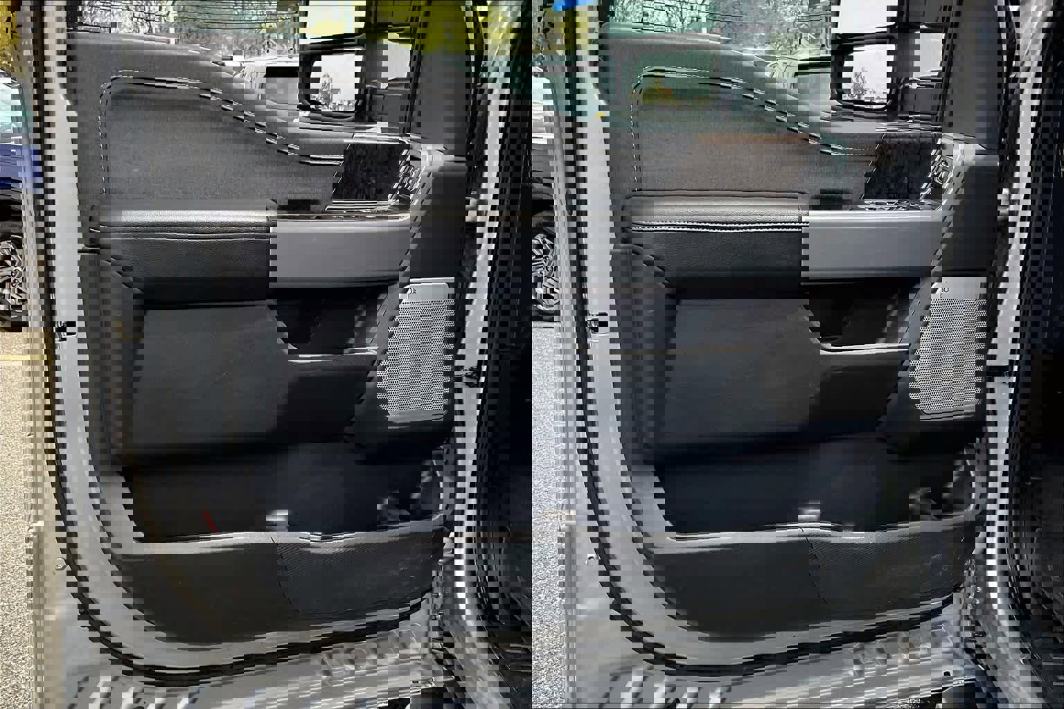 Used 2022 Ford F150 Lariat w/ Equipment Group 502A High image 17