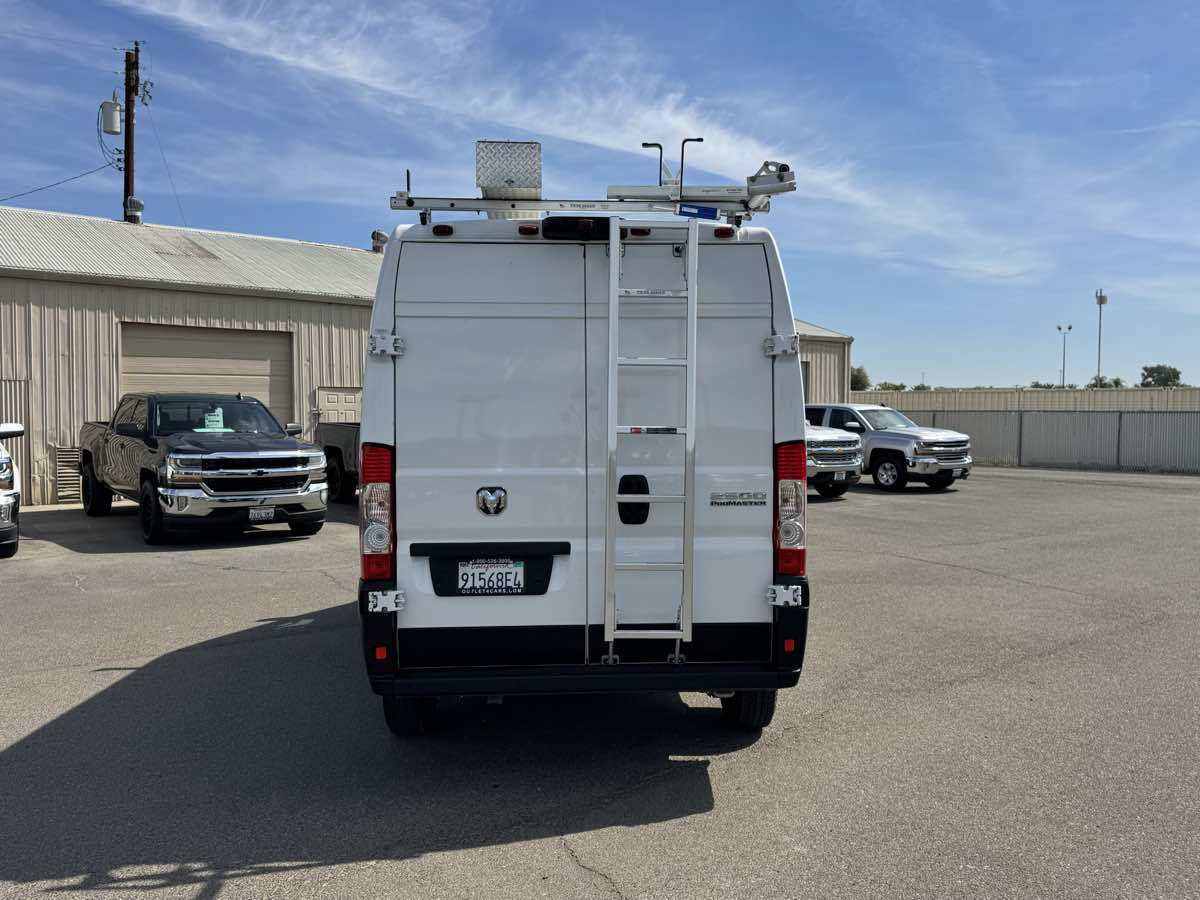 Used 2025 RAM ProMaster 2500 FWD image 8