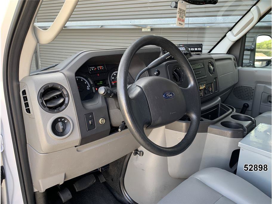 Used 2014 Ford E-350 and Econoline 350 Super Duty RWD image 30
