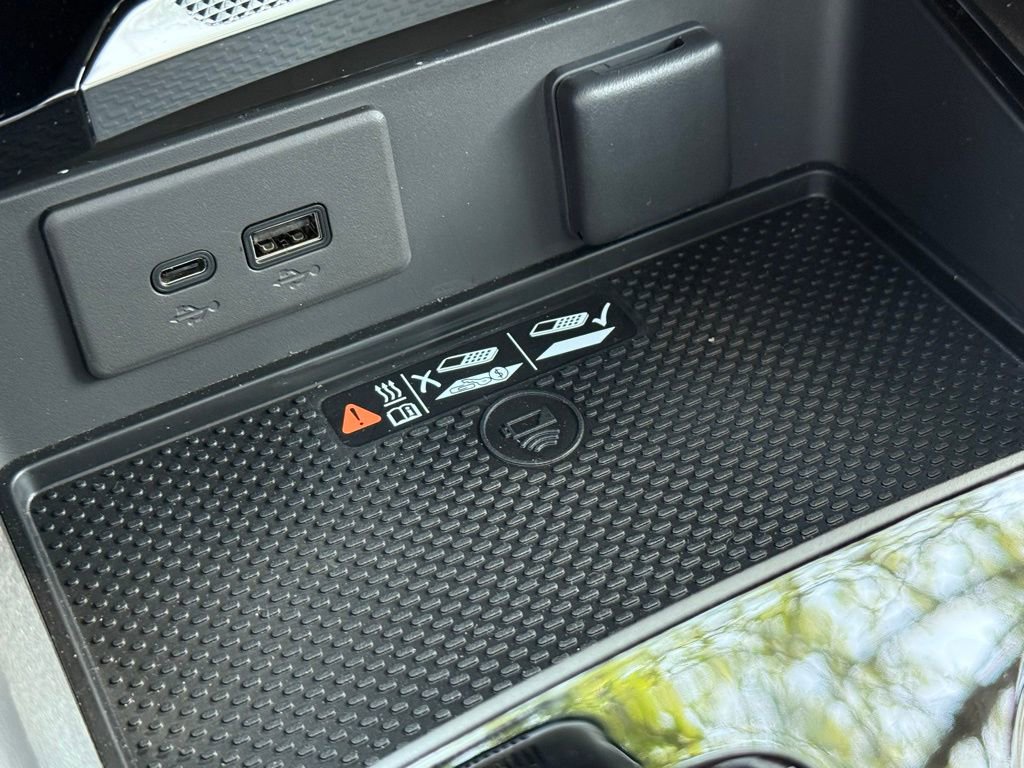 New 2025 Buick Envision Sport Touring image 7