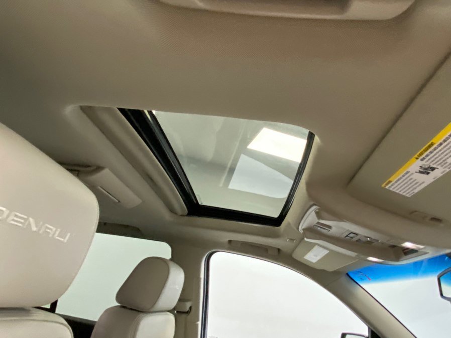 Used 2019 GMC Yukon Denali w/ Denali Ultimate Package image 24