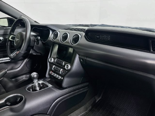 Used 2020 Ford Mustang GT Premium w/ Equipment Group 401A RWD image 23