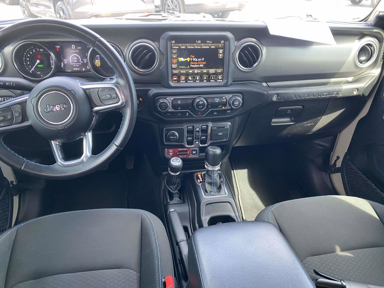 Used 2022 Jeep Wrangler Unlimited Rubicon 4xe image 17