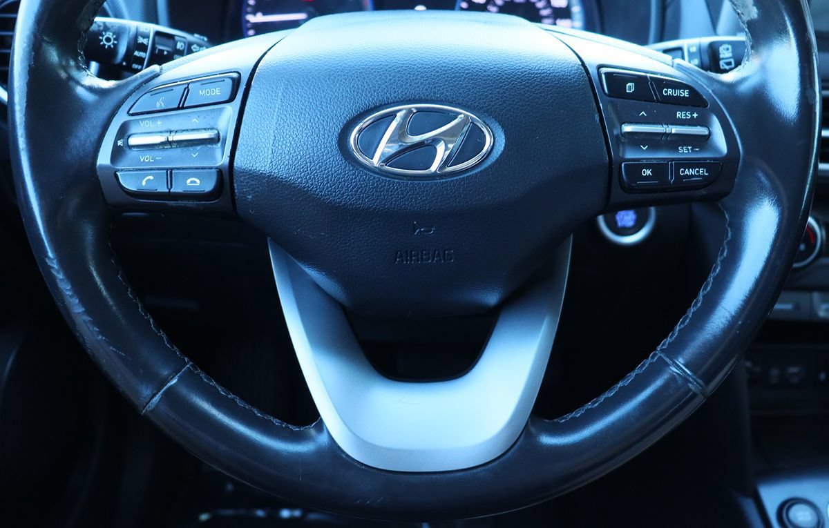 Used 2021 Hyundai Kona Limited AWD/4WD image 55