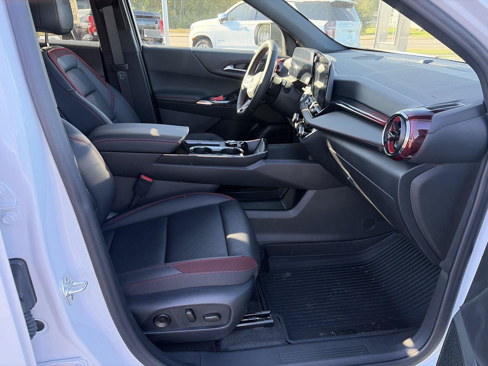 New 2027 Chevrolet Equinox RS w/ Safety and Technology Package AWD/4WD image 15