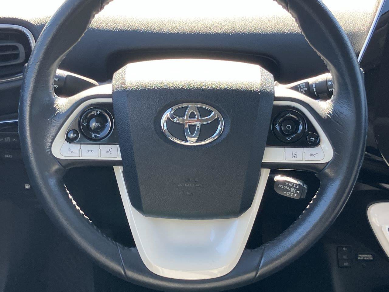 Certified 2017 Toyota Prius Four w/ Advanced Technology Package FWD image 20