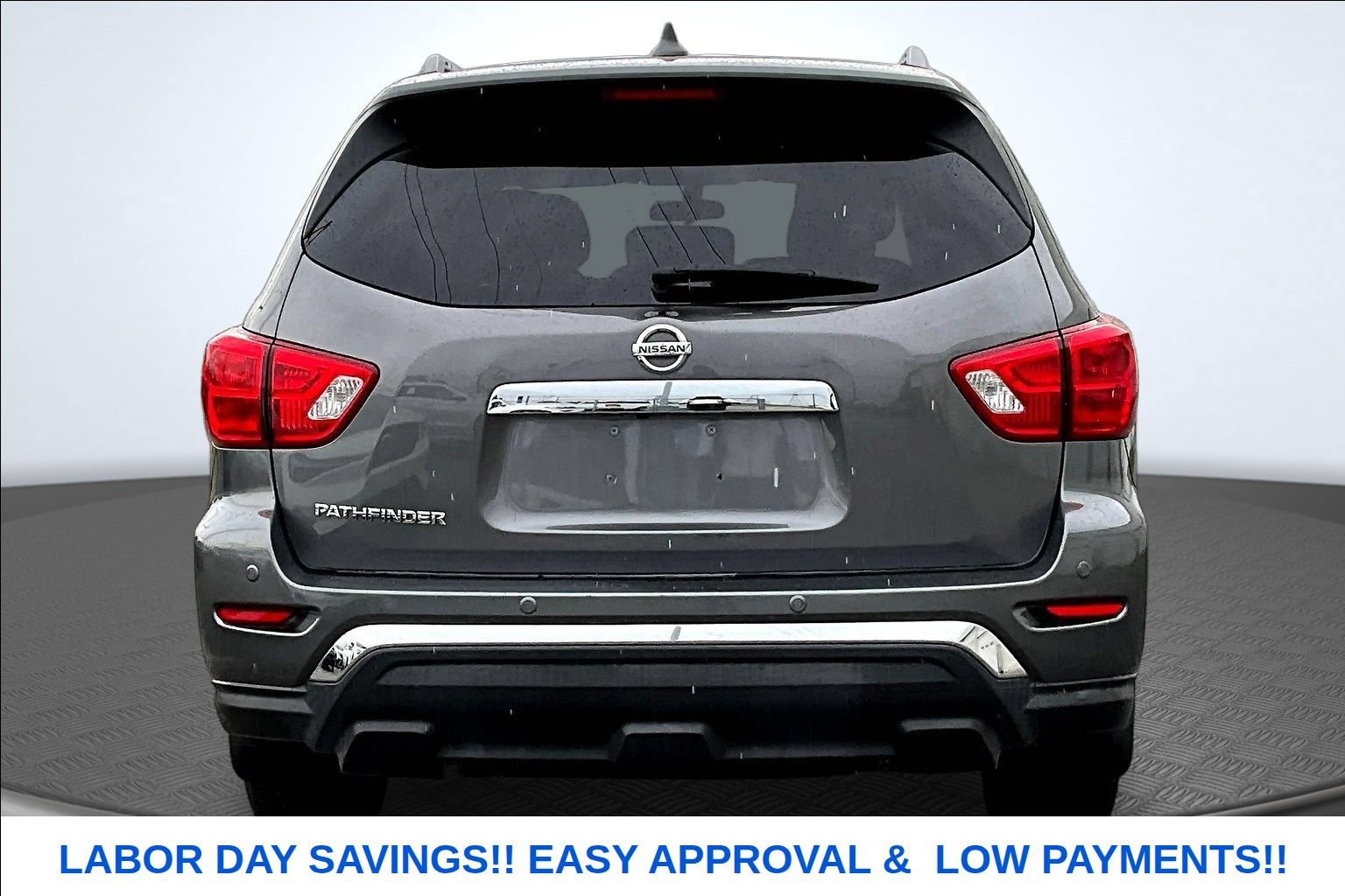 Used 2020 Nissan Pathfinder S FWD image 4