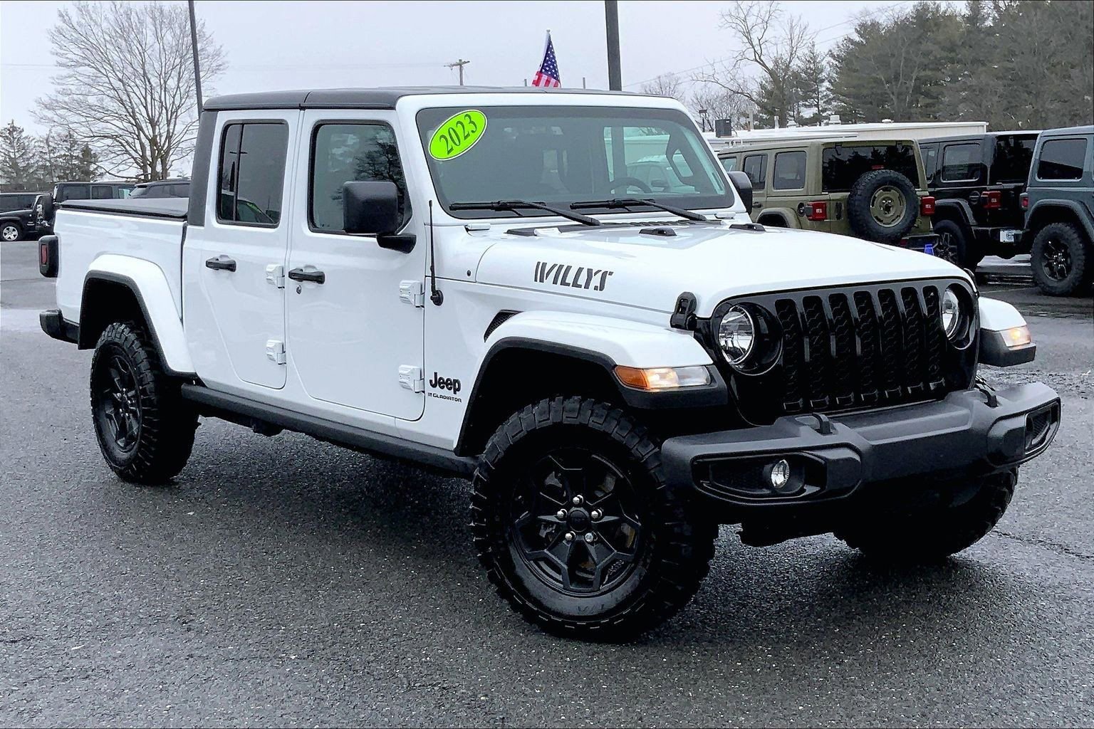 Certified 2023 Jeep Gladiator Willys image 2