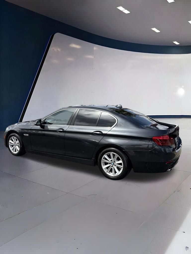 Used 2016 BMW 528i Sedan RWD image 4