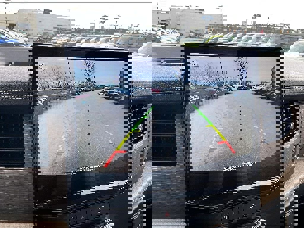 Used 2024 Ford Expedition Limited image 19