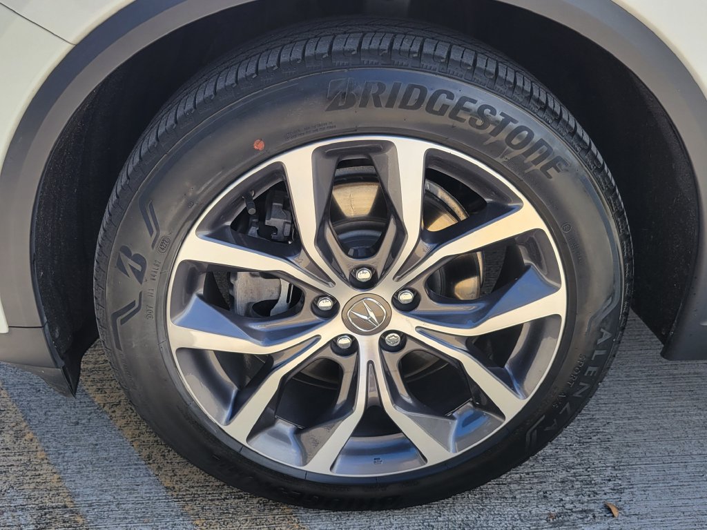 Certified 2023 Acura MDX w/ Technology Package FWD image 4