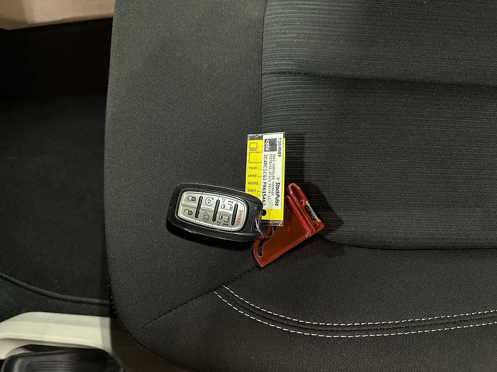 Used 2023 Chrysler Voyager LX FWD image 30