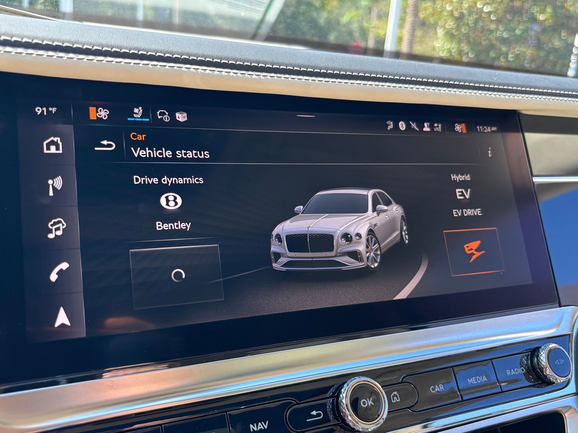 New 2025 Bentley Flying Spur Plug-In Hybrid image 59