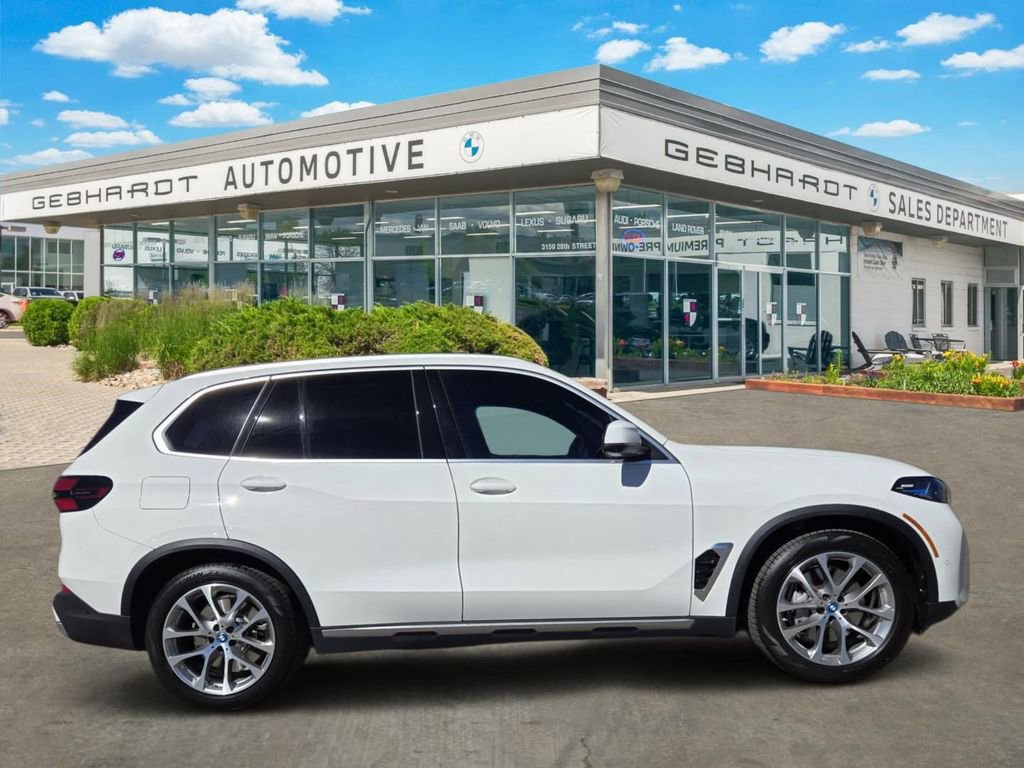 Used 2024 BMW X5 xDrive50e w/ Executive Package image 4