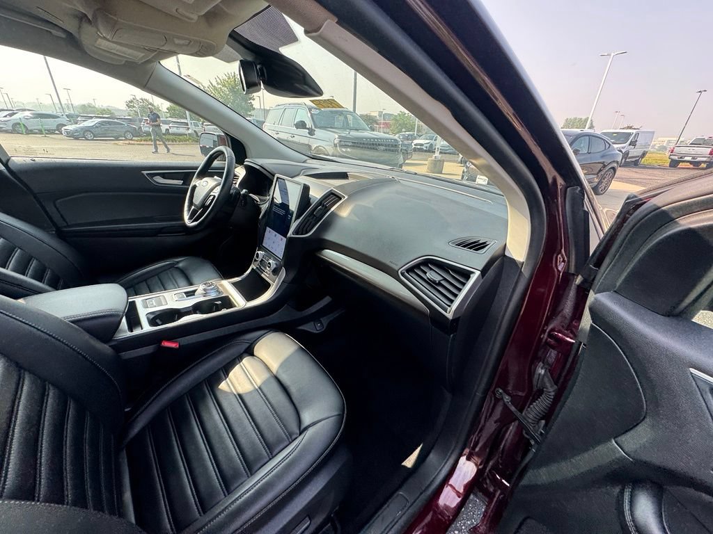 Certified 2024 Ford Edge SEL w/ Convenience Package AWD/4WD image 19