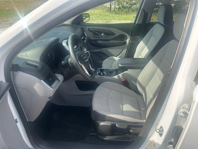 Used 2023 GMC Terrain SLE AWD/4WD image 17