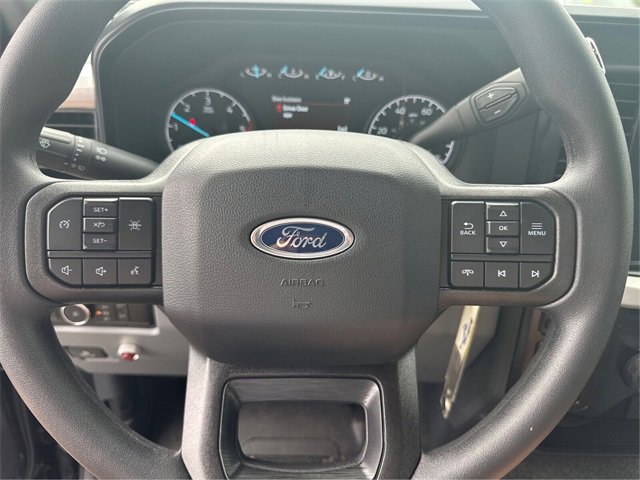 New 2025 Ford F550 4x4 Regular Cab Super Duty image 19