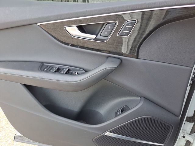 Used 2021 Audi Q7 3.0T Prestige image 20