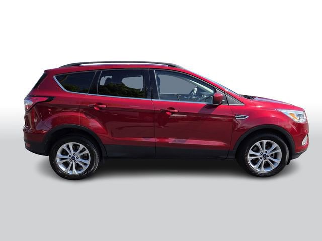 Used 2018 Ford Escape SE image 3