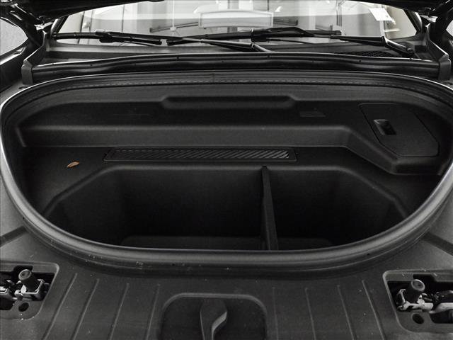 Certified 2025 Audi SQ6 e-tron Prestige w/ Black Optic Package image 24