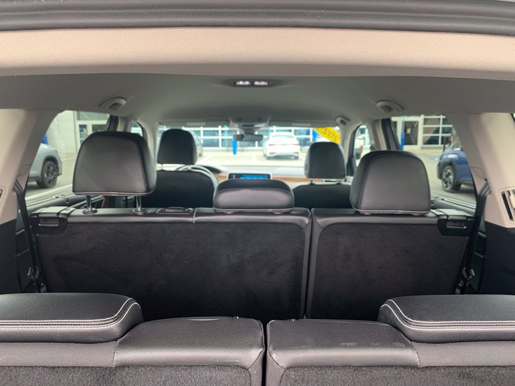 Used 2025 Volkswagen Atlas SE AWD/4WD image 31