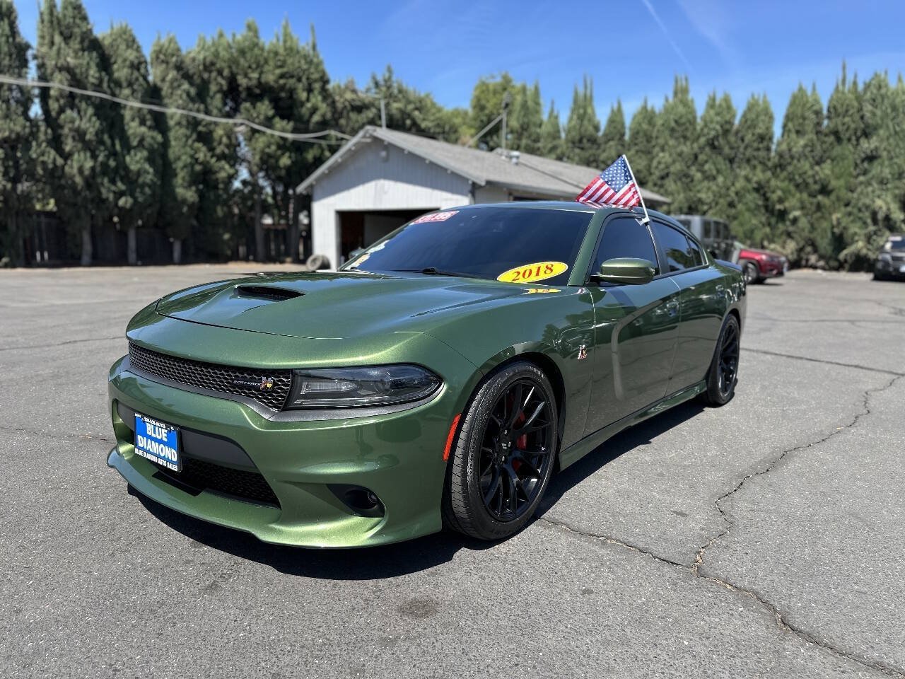 Used 2018 Dodge Charger R/T Scat Pack w/ Dynamics Package RWD image 3