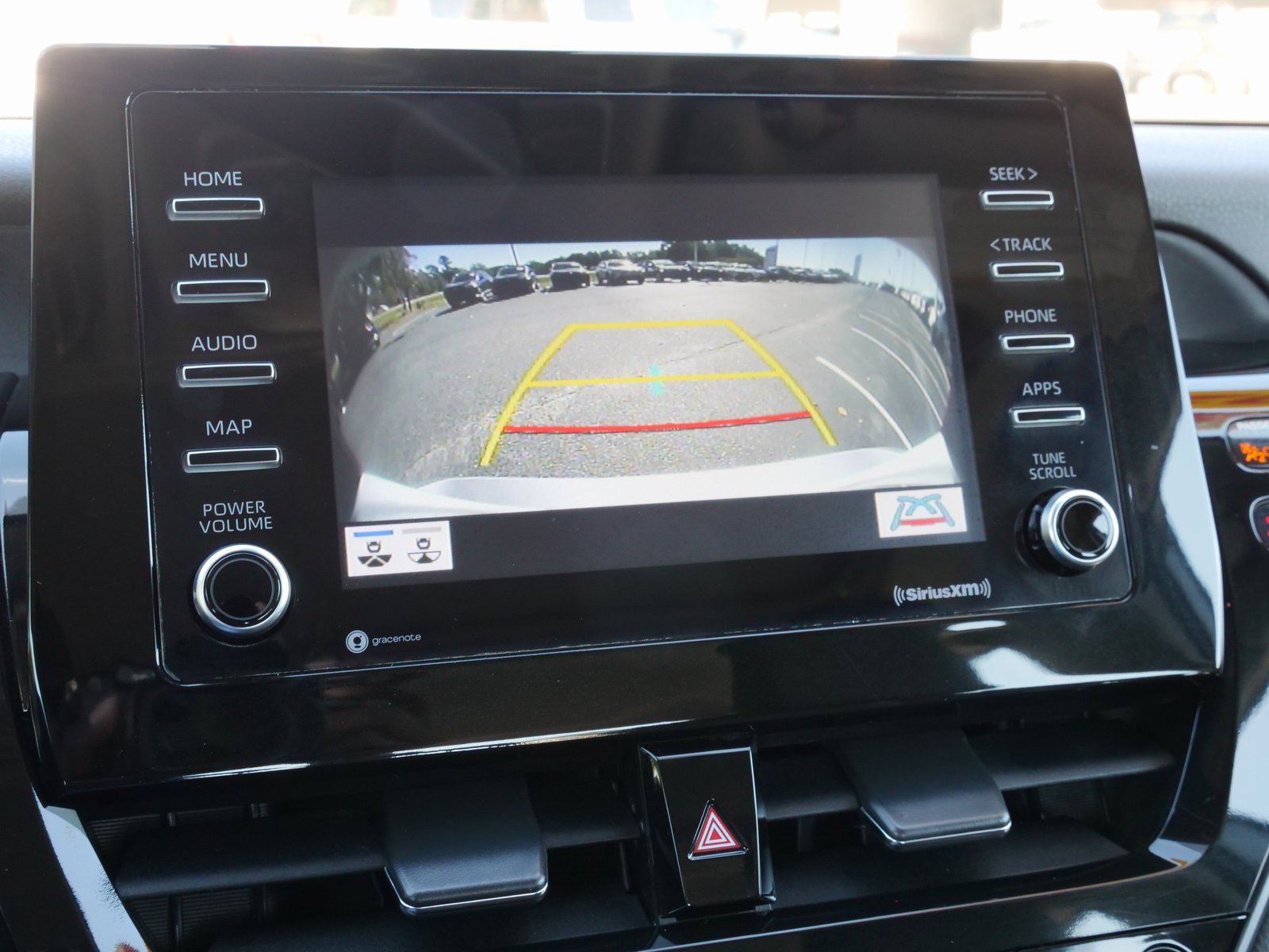 Used 2022 Toyota Camry SE w/ Convenience Package image 29