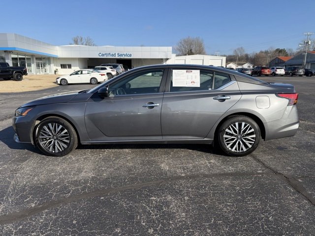 Used 2025 Nissan Altima 2.5 SV image 7
