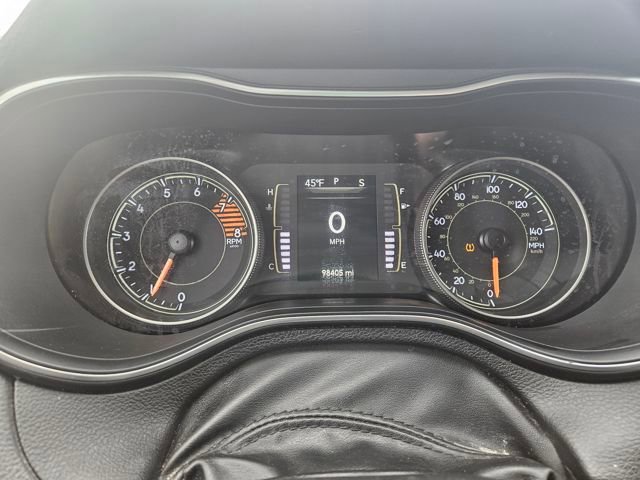 Used 2019 Jeep Cherokee Latitude w/ Popular Appearance Group image 15