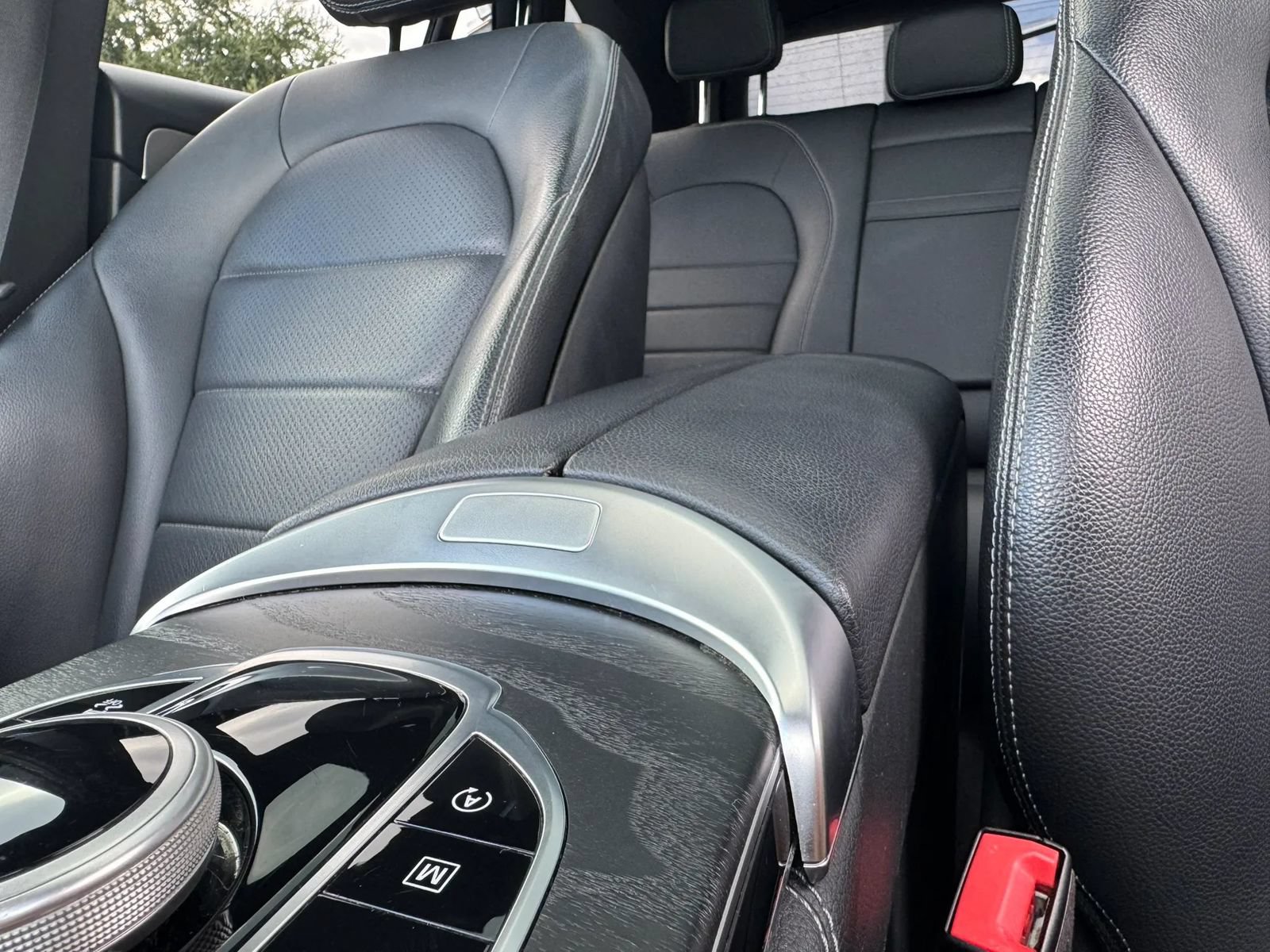 Used 2019 Mercedes-Benz GLC 300 image 20