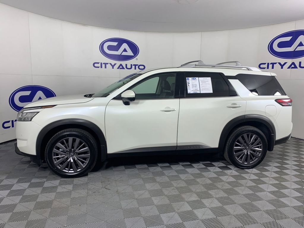 Used 2023 Nissan Pathfinder SL w/ SL Premium Package FWD image 6