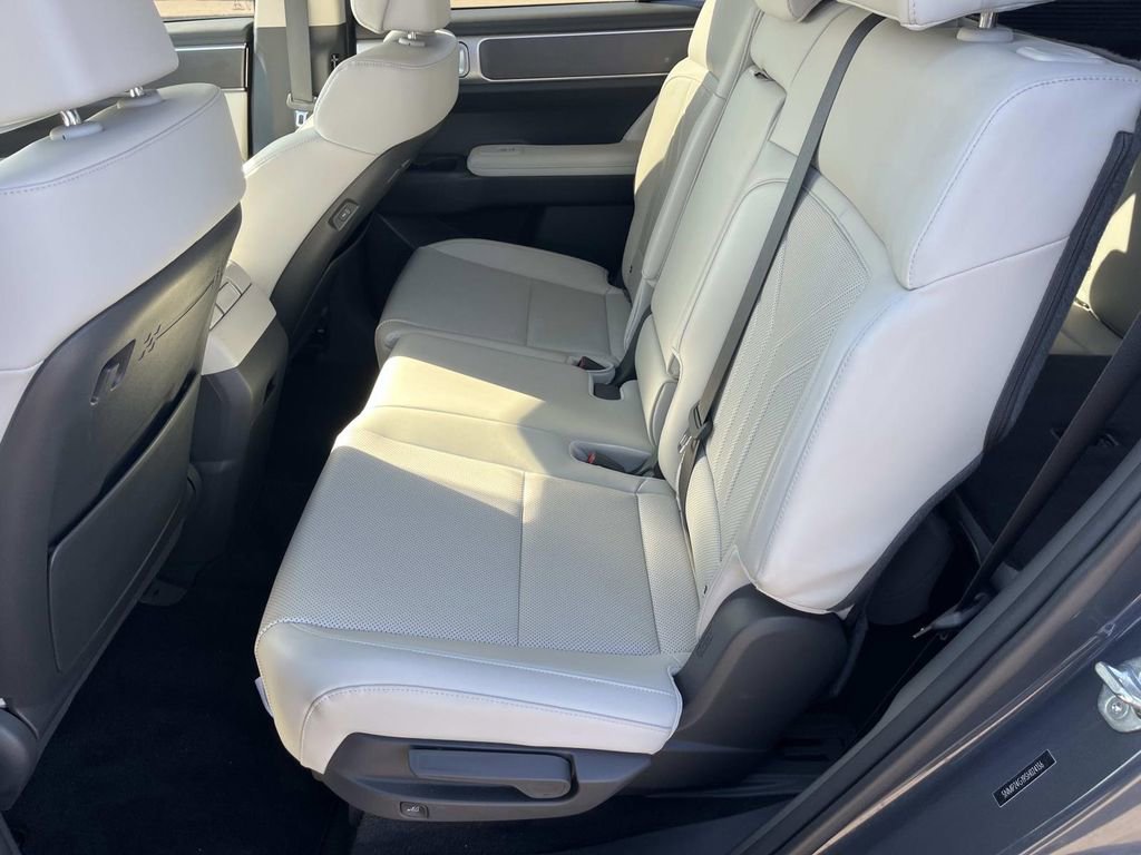 Used 2025 Hyundai Santa Fe SEL image 10