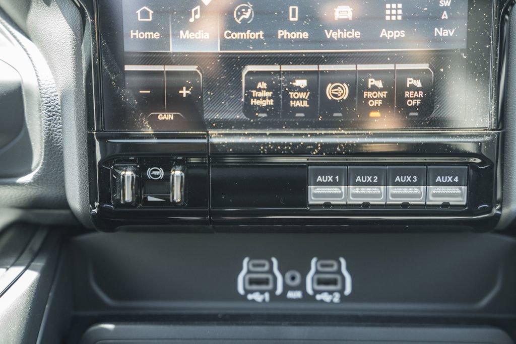New 2026 RAM 2500 Laramie AWD/4WD image 27