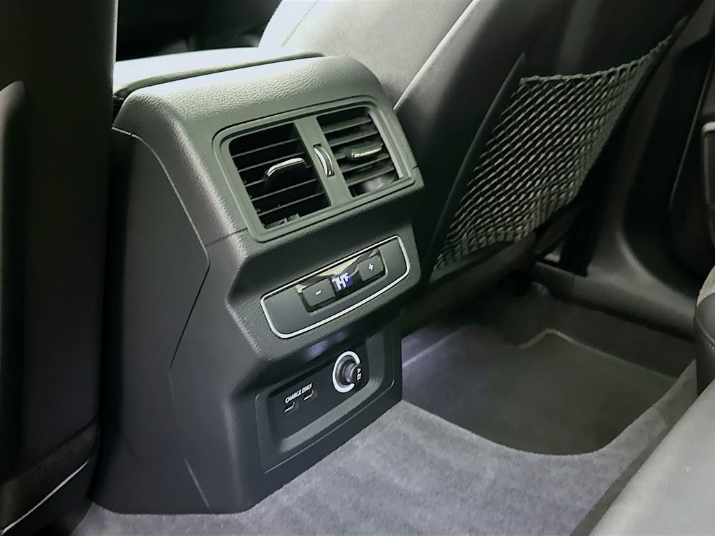 Used 2020 Audi SQ5 Premium Plus w/ Premium Plus Package AWD/4WD image 28